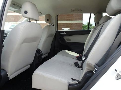 Used 2018 Volkswagen Tiguan S FWD image 13