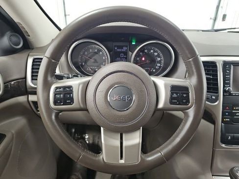 Used 2011 Jeep Grand Cherokee Laredo AWD/4WD image 18