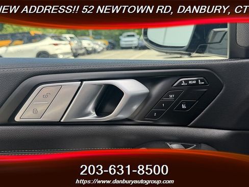 Used 2021 BMW X7 xDrive40i w/ Executive Package AWD/4WD image 12