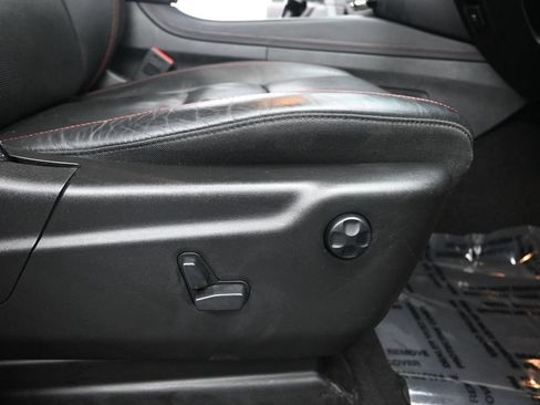 Used 2024 Dodge Durango GT RWD image 12
