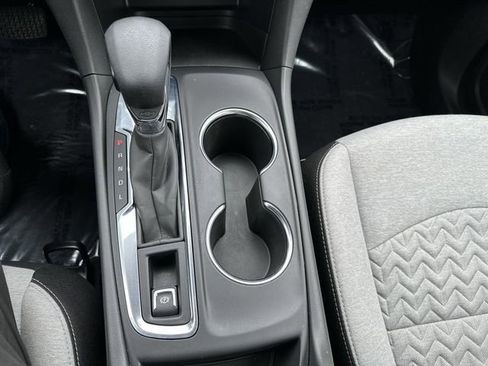 Certified 2023 Chevrolet Equinox LS FWD image 23