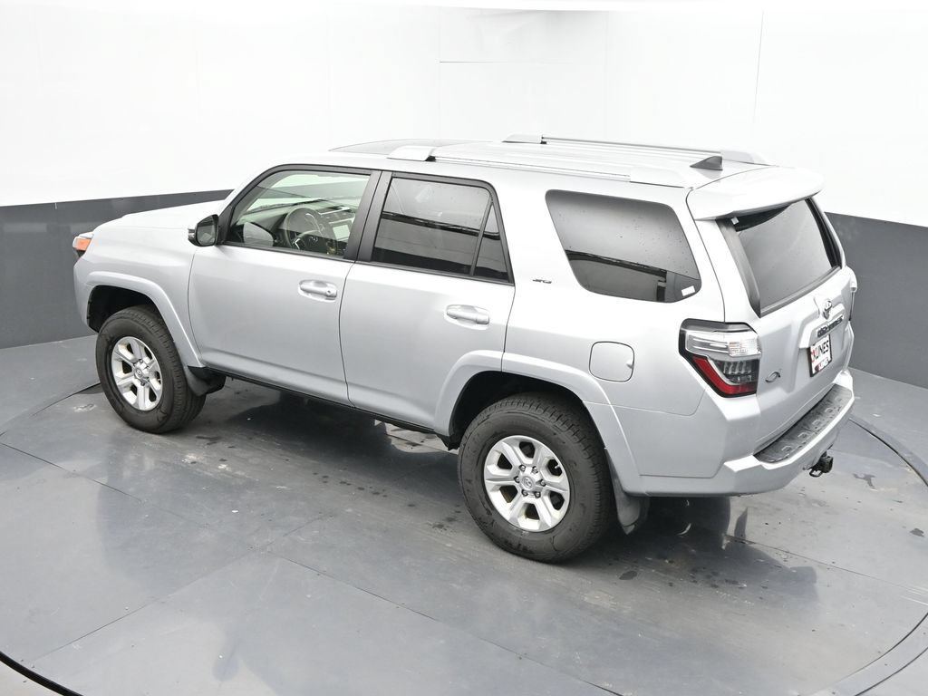 Used 2016 Toyota 4Runner SR5 Premium AWD/4WD image 18