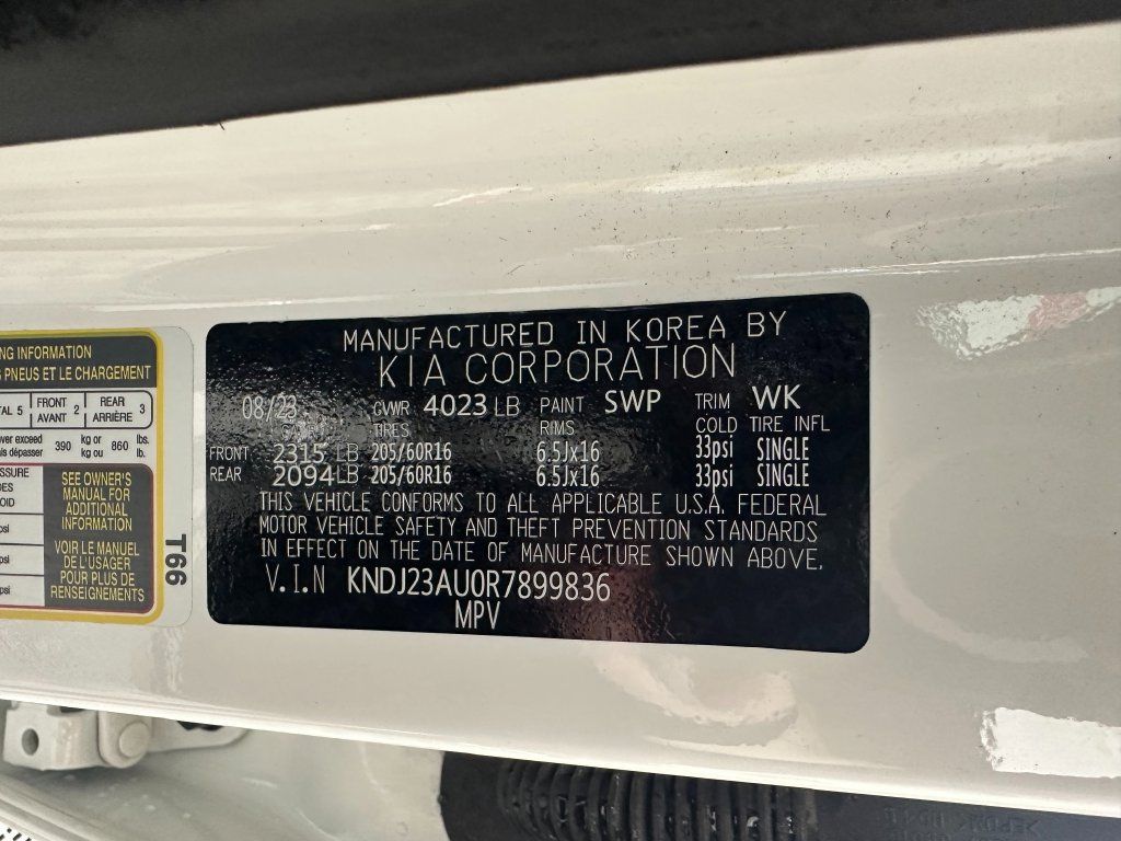 Used 2024 Kia Soul LX FWD image 33