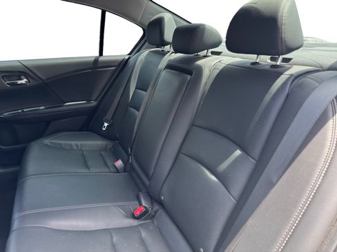 Used 2017 Honda Accord EX-L image 13