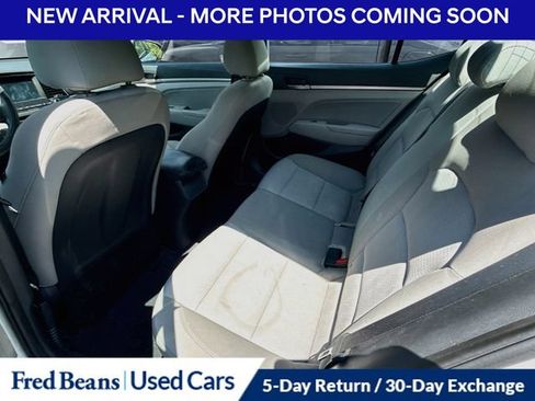 Used 2017 Hyundai Elantra SE FWD image 11