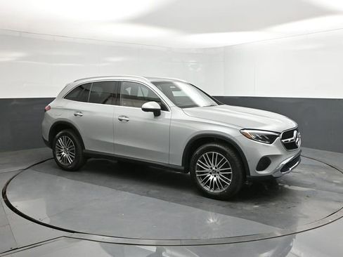 New 2026 Mercedes-Benz GLC 300 image 17