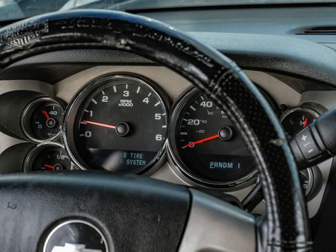 Used 2008 Chevrolet Silverado 2500 LT w/ Suspension Package, Off-Road image 16