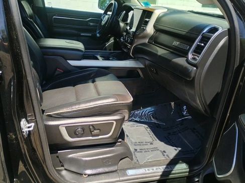 Used 2022 RAM 1500 Laramie AWD/4WD image 15