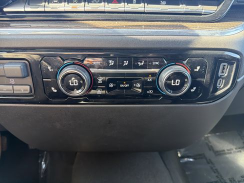 Used 2025 Chevrolet Silverado 1500 LT AWD/4WD image 29