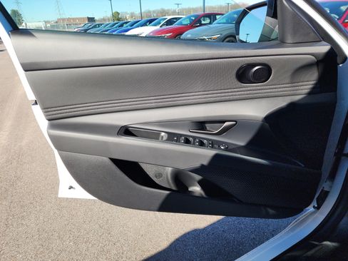 New 2026 Hyundai Elantra Sport image 8