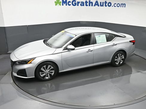 Used 2023 Nissan Altima 2.5 S FWD image 19