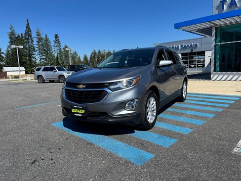 Used 2019 Chevrolet Equinox LT image 3