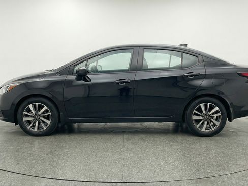 Used 2025 Nissan Versa SV FWD image 5
