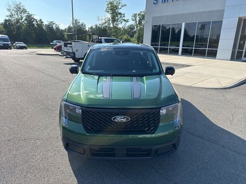 New 2025 Ford Maverick Lariat w/ Black Appearance Package image 10