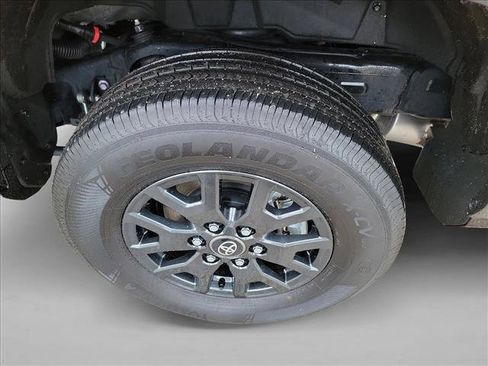 Used 2026 Toyota 4Runner SR5 AWD/4WD image 12