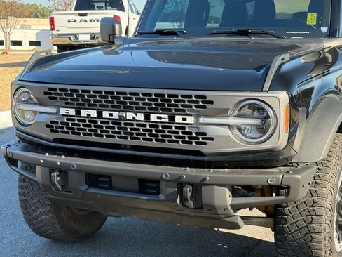 Used 2023 Ford Bronco Badlands w/ Sasquatch Package image 9