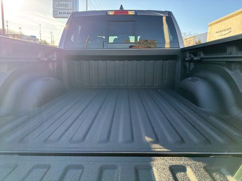 New 2026 RAM 1500 Big Horn AWD/4WD image 16