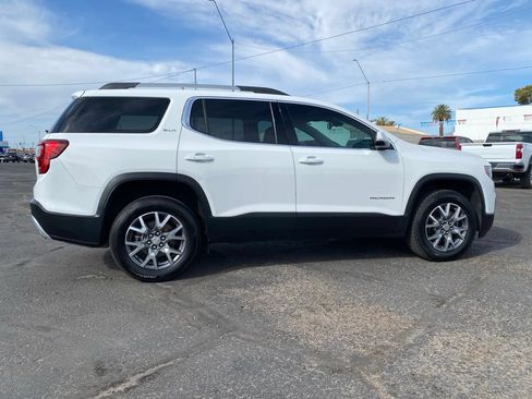 Used 2023 GMC Acadia SLT w/ Preferred Package FWD image 5
