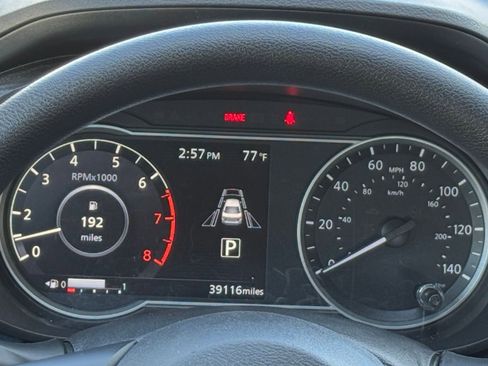 Used 2025 Nissan Versa SV image 39