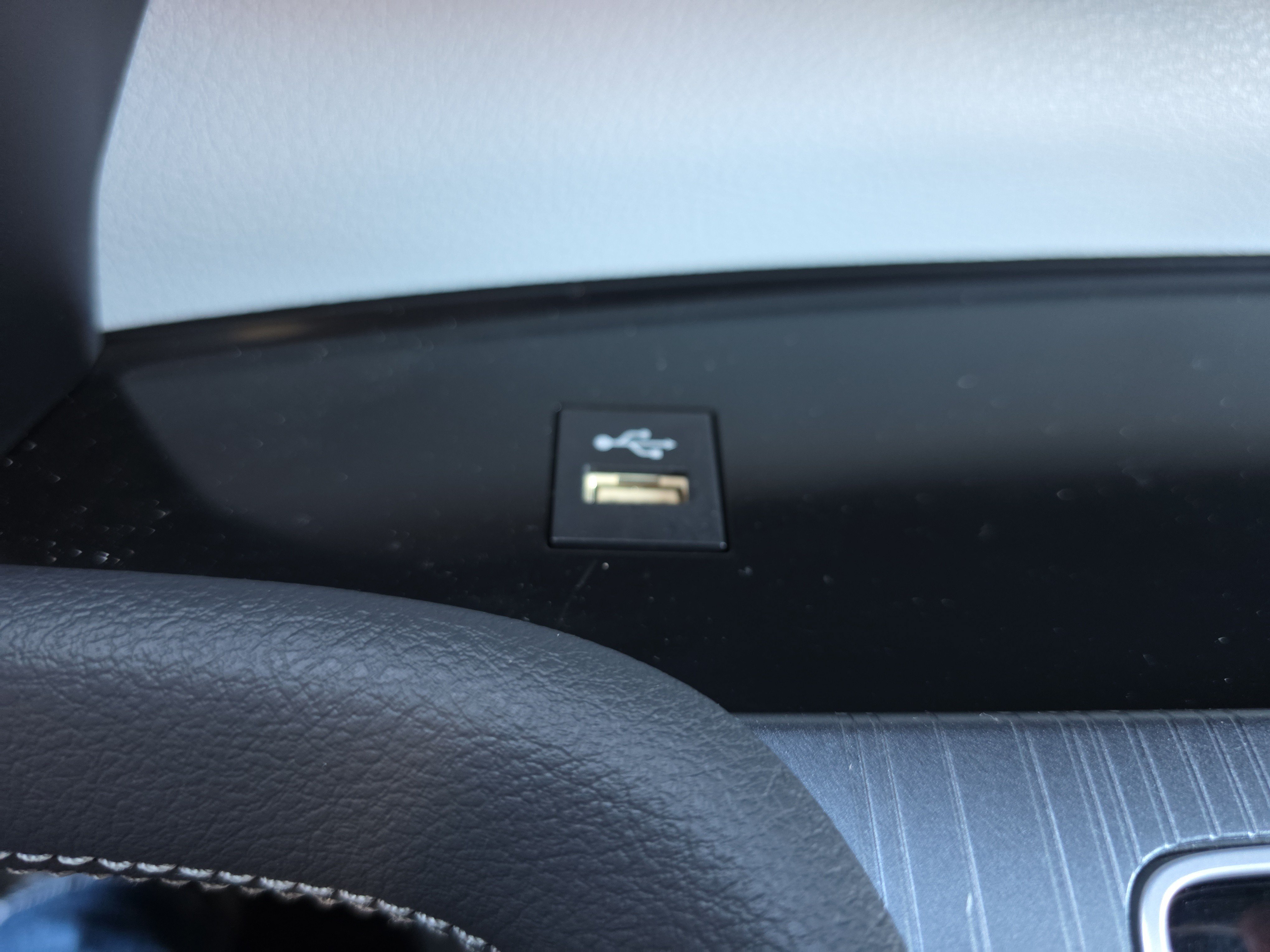 Used 2025 Toyota Sienna LE AWD/4WD image 25