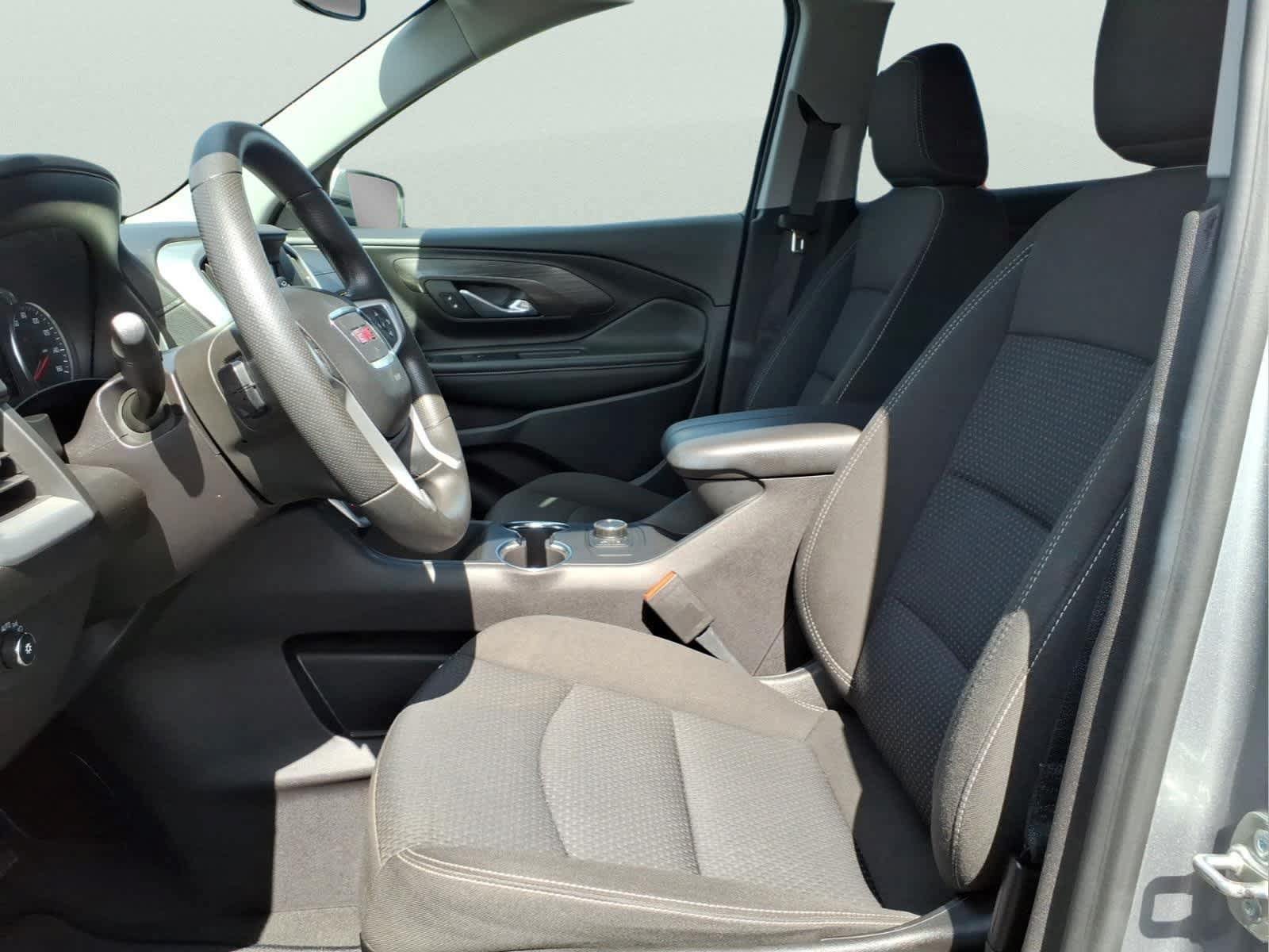 Used 2024 GMC Terrain SLE AWD/4WD image 15