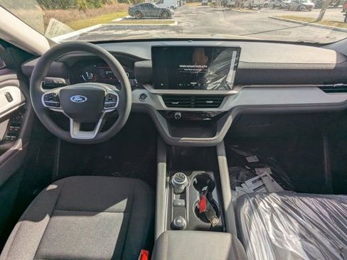 New 2026 Ford Explorer Active RWD image 16