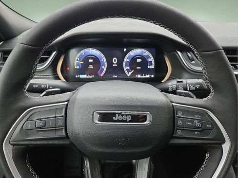 New 2026 Jeep Grand Cherokee Laredo X AWD/4WD image 24