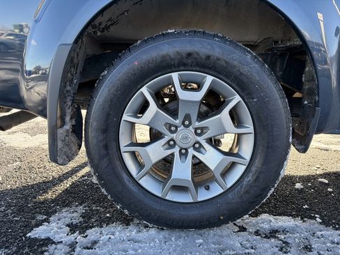 Certified 2021 Nissan Frontier SV image 30