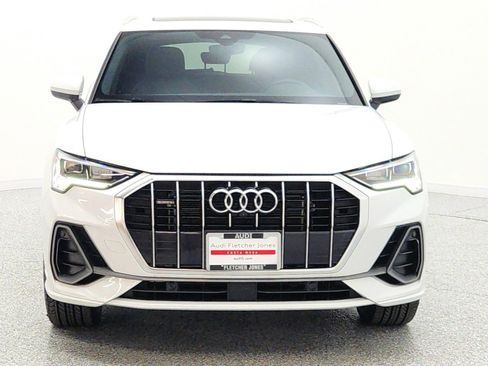 Used 2023 Audi Q3 2.0T Premium Plus w/ Premium Plus Package AWD/4WD image 2