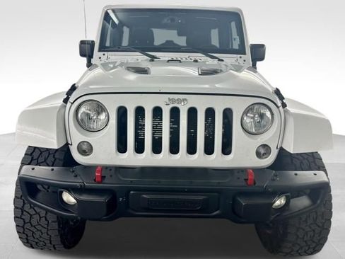 Used 2015 Jeep Wrangler Unlimited Rubicon image 3
