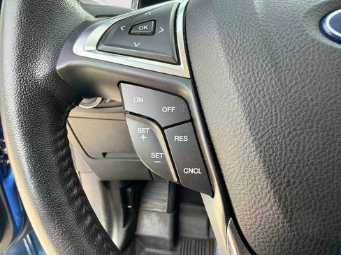 Used 2022 Ford Edge SEL w/ Convenience Package AWD/4WD image 30