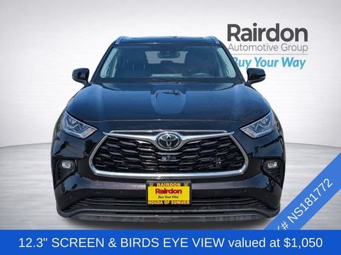 Used 2022 Toyota Highlander Limited AWD/4WD image 2