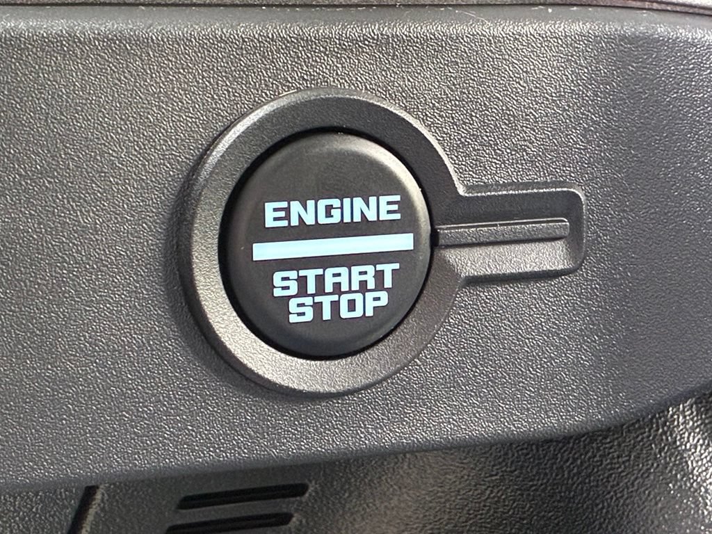 Used 2025 Ford Bronco Outer Banks AWD/4WD image 22