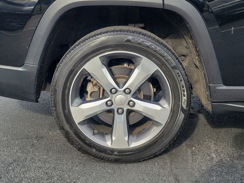 Used 2021 Jeep Grand Cherokee L Limited AWD/4WD image 6