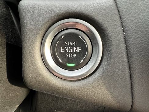 Used 2024 Chevrolet Tahoe Z71 w/ Luxury Package image 12