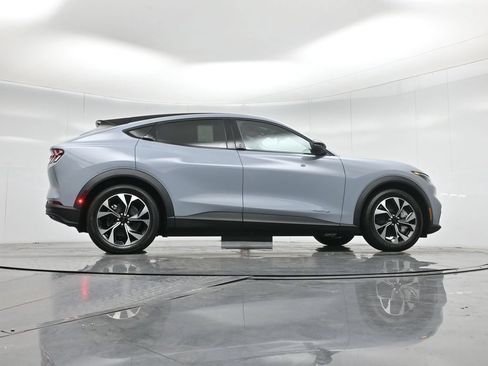 New 2026 Ford Mustang Mach-E Select RWD image 43