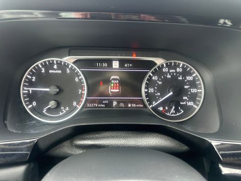 Used 2025 Nissan Pathfinder SL image 20