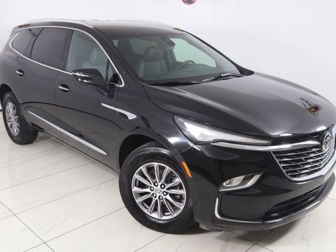 Used 2023 Buick Enclave Essence AWD/4WD image 17