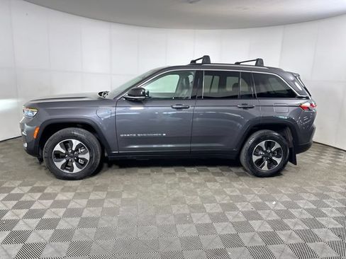 Used 2023 Jeep Grand Cherokee 4WD 4xe image 7