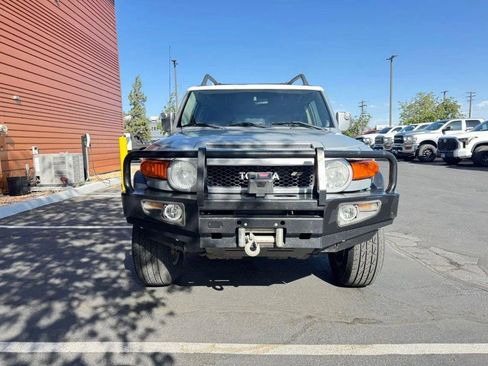 Used 2014 Toyota FJ Cruiser 4WD w/ Convenience Package image 8