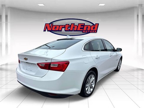 Used 2023 Chevrolet Malibu LT image 3
