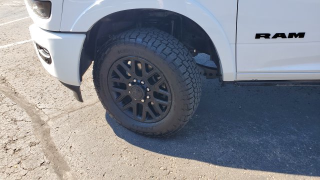 Used 2025 RAM 3500 Limited AWD/4WD image 4