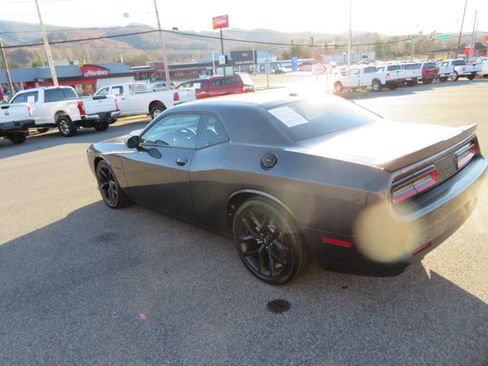 Used 2021 Dodge Challenger R/T w/ Blacktop Package image 5