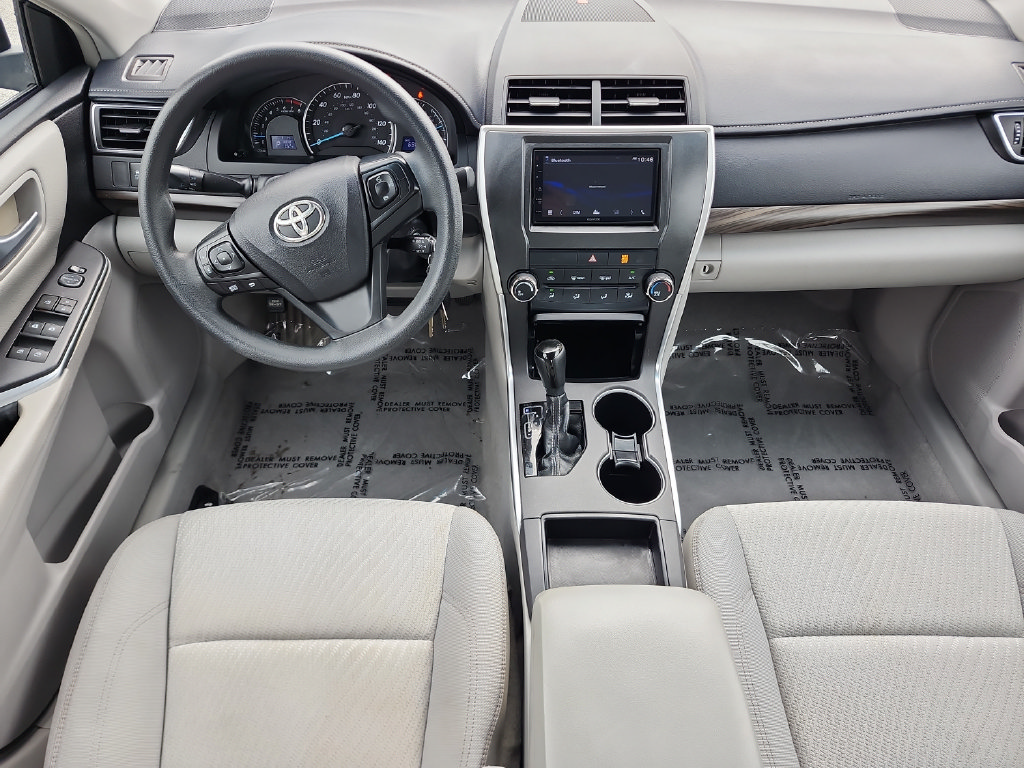 Used 2015 Toyota Camry LE FWD image 18