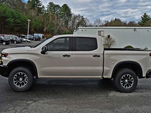 New 2026 Chevrolet Silverado 1500 ZR2 w/ LPO, Dark Essentials Package AWD/4WD image 4