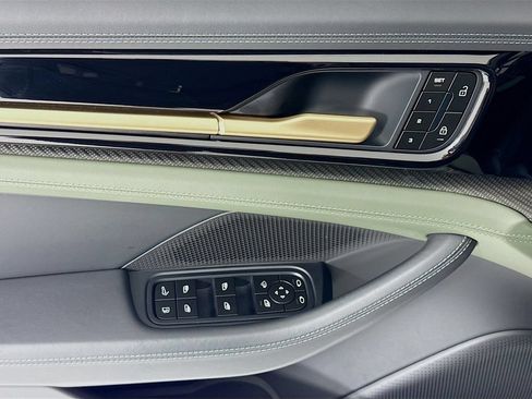 Certified 2025 Porsche Panamera Turbo AWD/4WD image 11