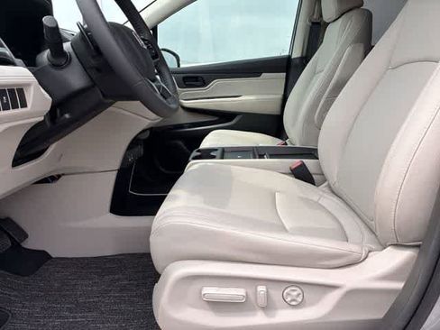 Used 2026 Honda Odyssey EX-L image 18