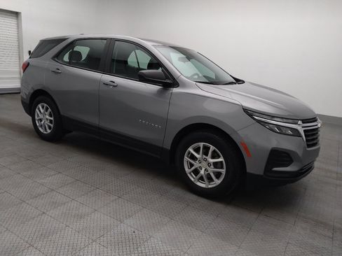 Used 2023 Chevrolet Equinox LS FWD image 11