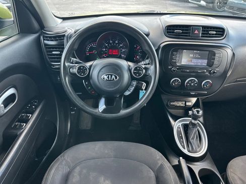 Used 2019 Kia Soul FWD image 7