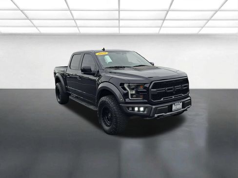 Used 2019 Ford F150 Raptor w/ Equipment Group 802A Luxury AWD/4WD image 1